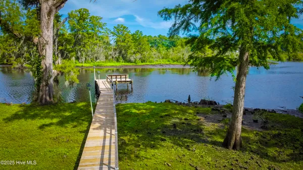 $485,000 | 210 Gangplank Road, New Bern, NC 28562