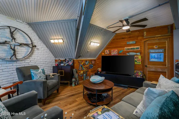 $485,000 | 210 Gangplank Road, New Bern, NC 28562