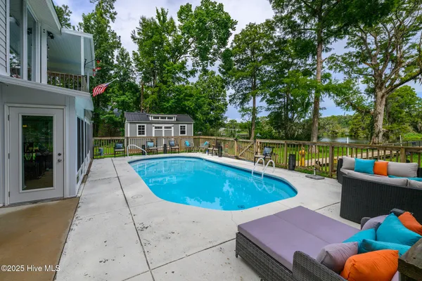 $485,000 | 210 Gangplank Road, New Bern, NC 28562