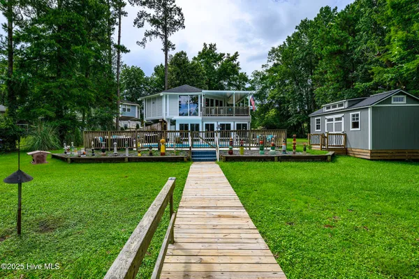 $485,000 | 210 Gangplank Road, New Bern, NC 28562