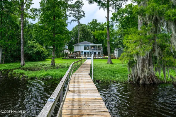 $485,000 | 210 Gangplank Road, New Bern, NC 28562