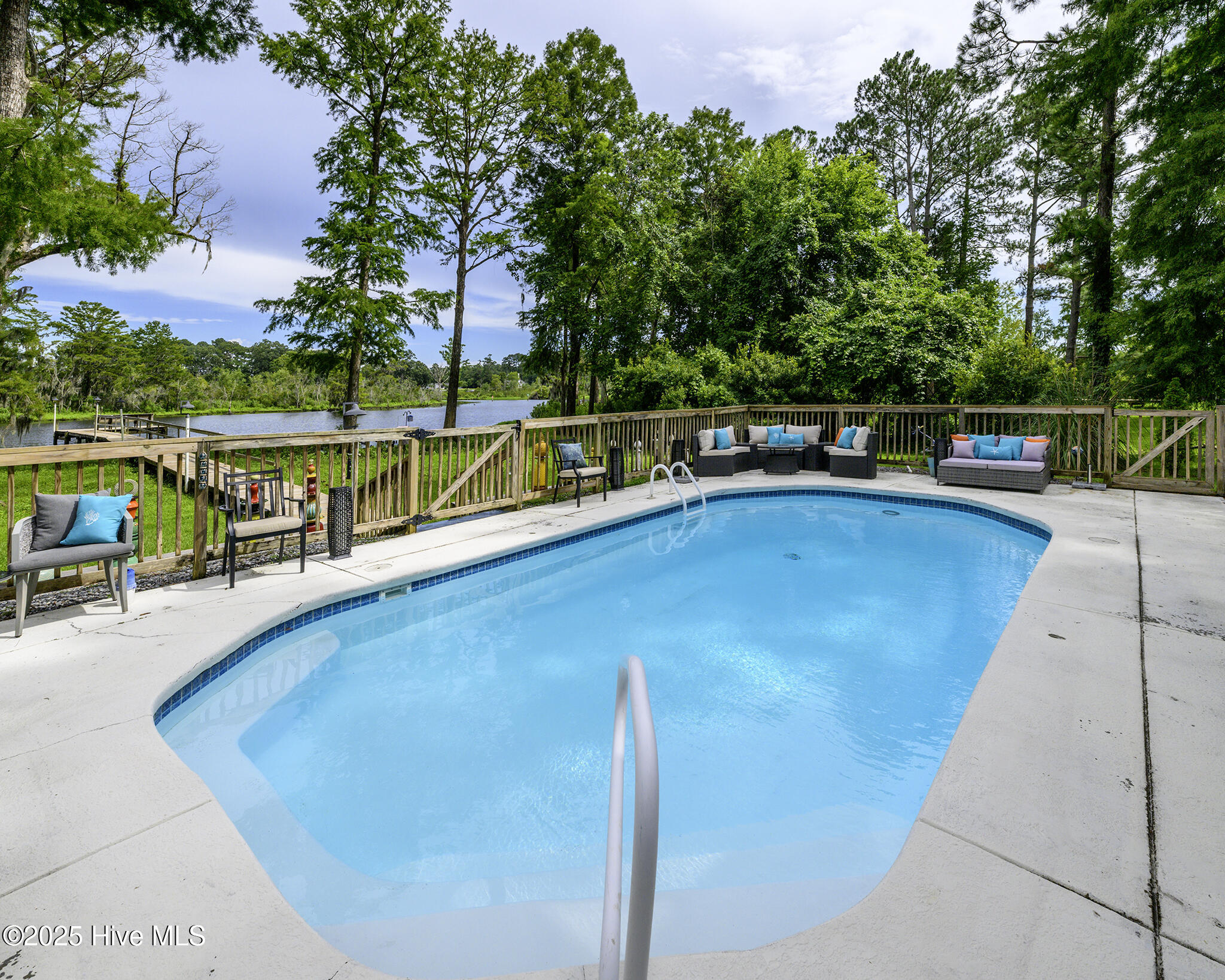 210 Gangplank Road New Bern, NC 28562 - Photo 70 of 86 In-Ground Salt Water Pool