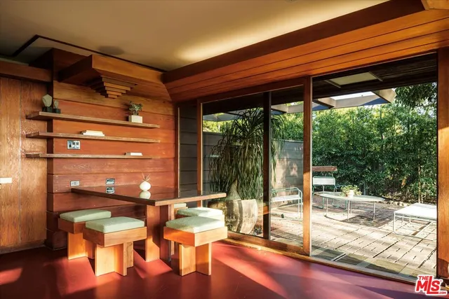 a view of a outdoor space