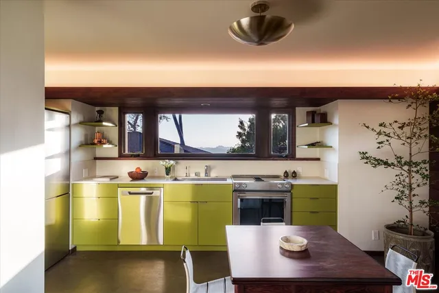 a view of a bunch of trees in a field