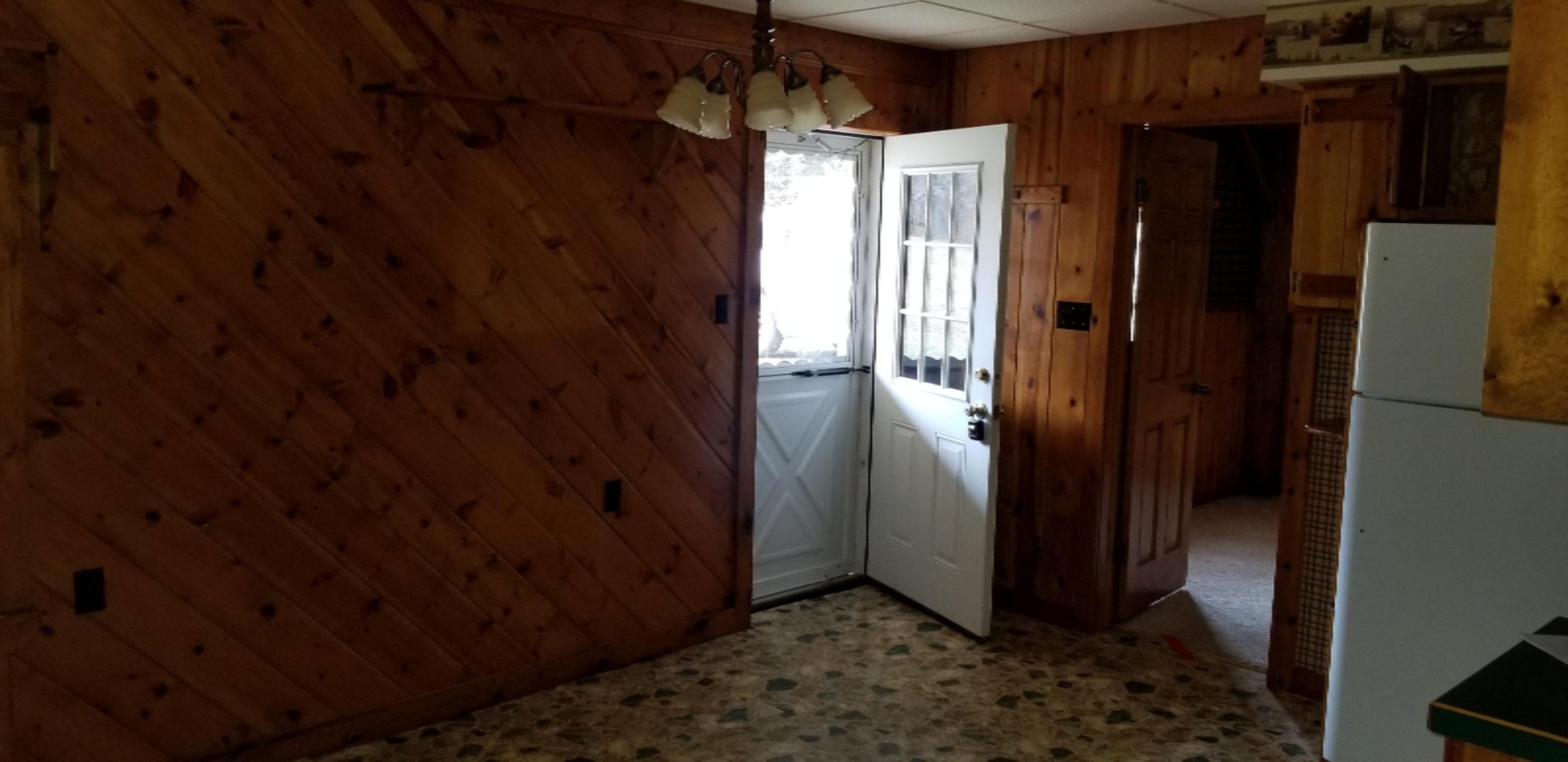 4448 East Tamarack Road Edmore, MI 48829 - Photo 7 of 24 living room (5)