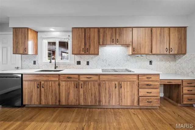 $600,000 | 502 Richley Drive, Chesterfield, MO 63017