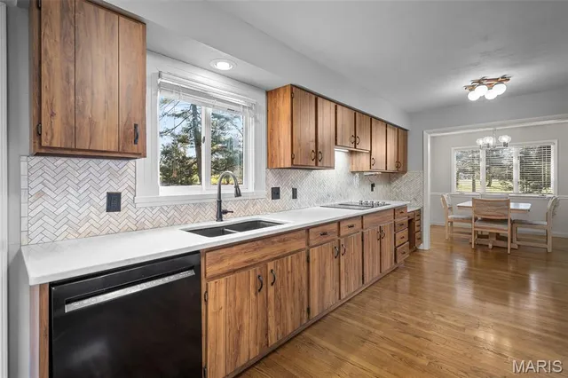 $600,000 | 502 Richley Drive, Chesterfield, MO 63017