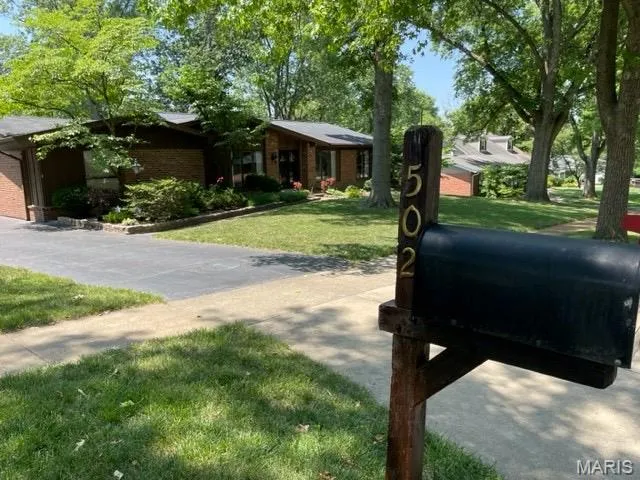 $600,000 | 502 Richley Drive, Chesterfield, MO 63017