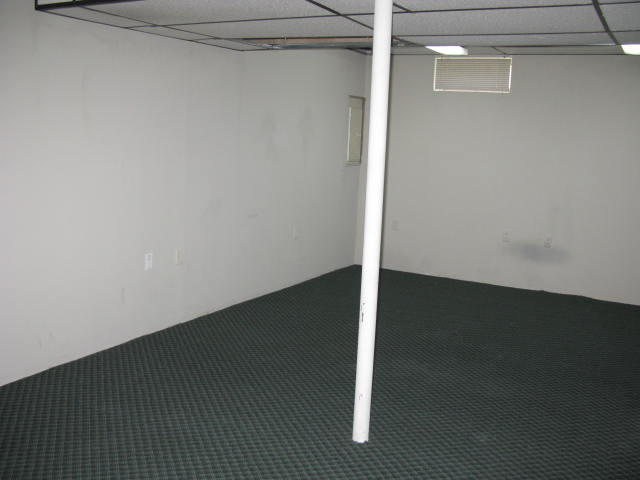 8005 Olsen Road Roanoke, VA 24019 - Photo 19 of 24 IMG_2560