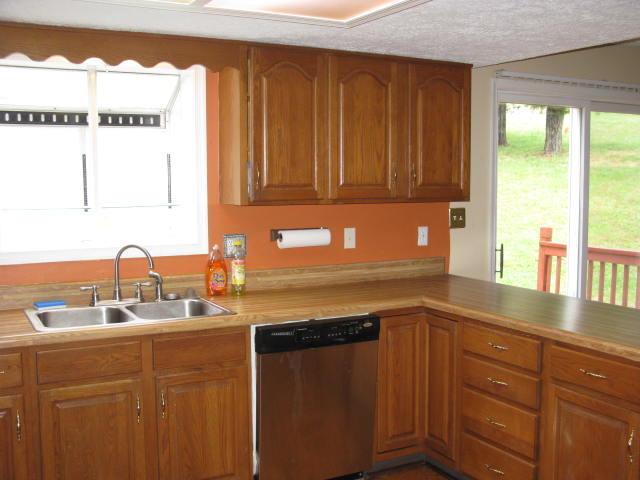 8005 Olsen Road Roanoke, VA 24019 - Photo 5 of 24 IMG_2568