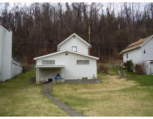 5631 Curry Road Baldwin, PA 15236 - Photo 7 of 7 Yard/Garden.