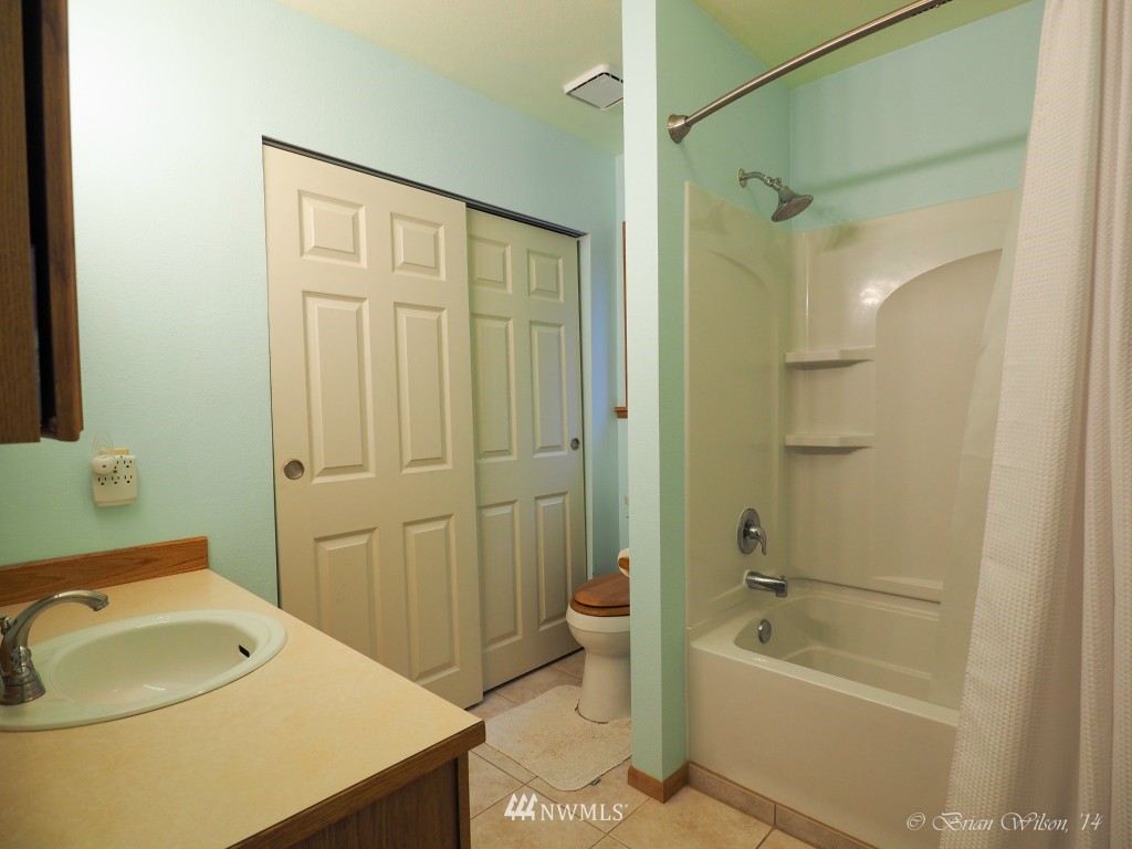 301 Northeast Pine Camp Road Belfair, WA 98528 - Photo 12 of 23 Gallery Image 12