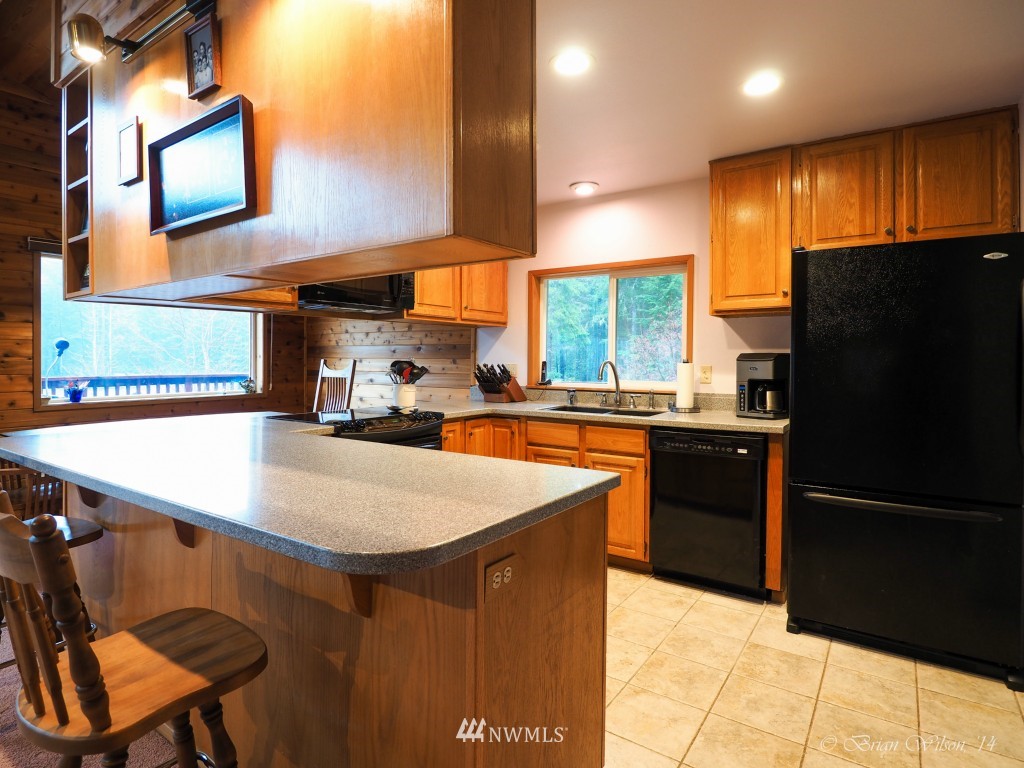301 Northeast Pine Camp Road Belfair, WA 98528 - Photo 4 of 23 Gallery Image 4
