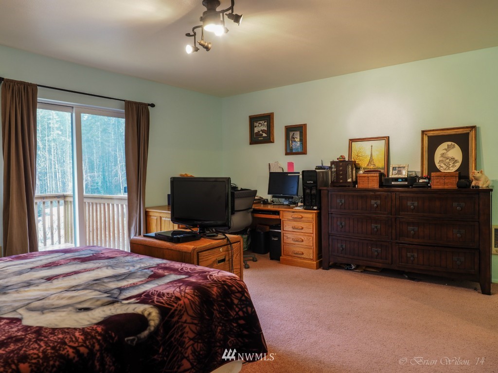 301 Northeast Pine Camp Road Belfair, WA 98528 - Photo 8 of 23 Gallery Image 8