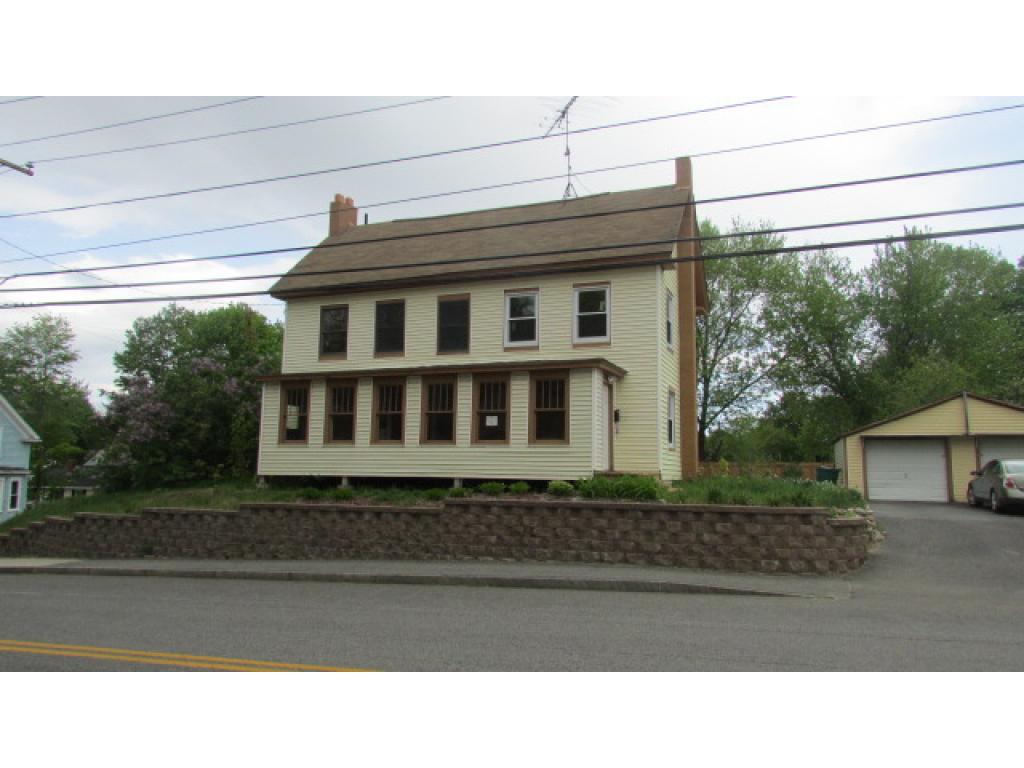 34 Washington Street Rochester, NH 03867 - Photo 1 of 10