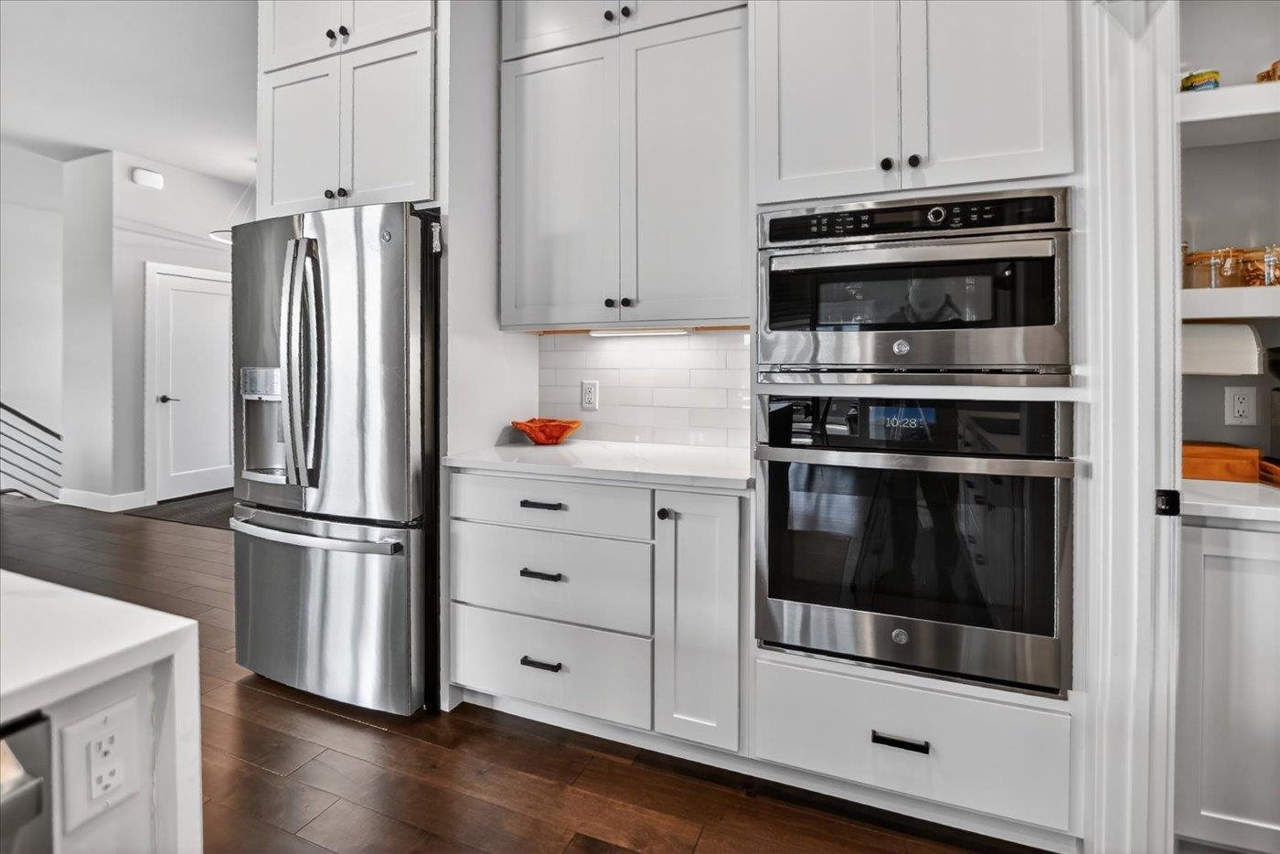 2012 Paris Cottage Grove Cottage Grove, WI 53527 - Photo 12 of 69