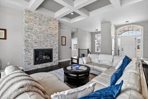 $1,295,000 | 2012 Paris Cottage Grove, Cottage Grove, WI 53527