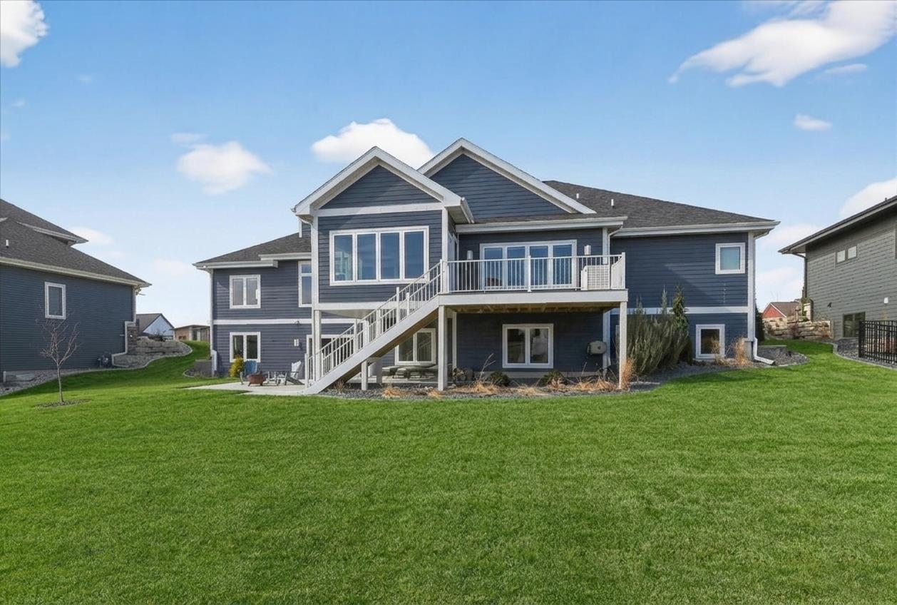 2012 Paris Cottage Grove Cottage Grove, WI 53527 - Photo 3 of 69