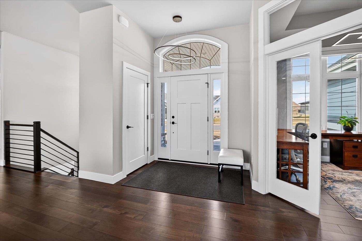 2012 Paris Cottage Grove Cottage Grove, WI 53527 - Photo 5 of 69