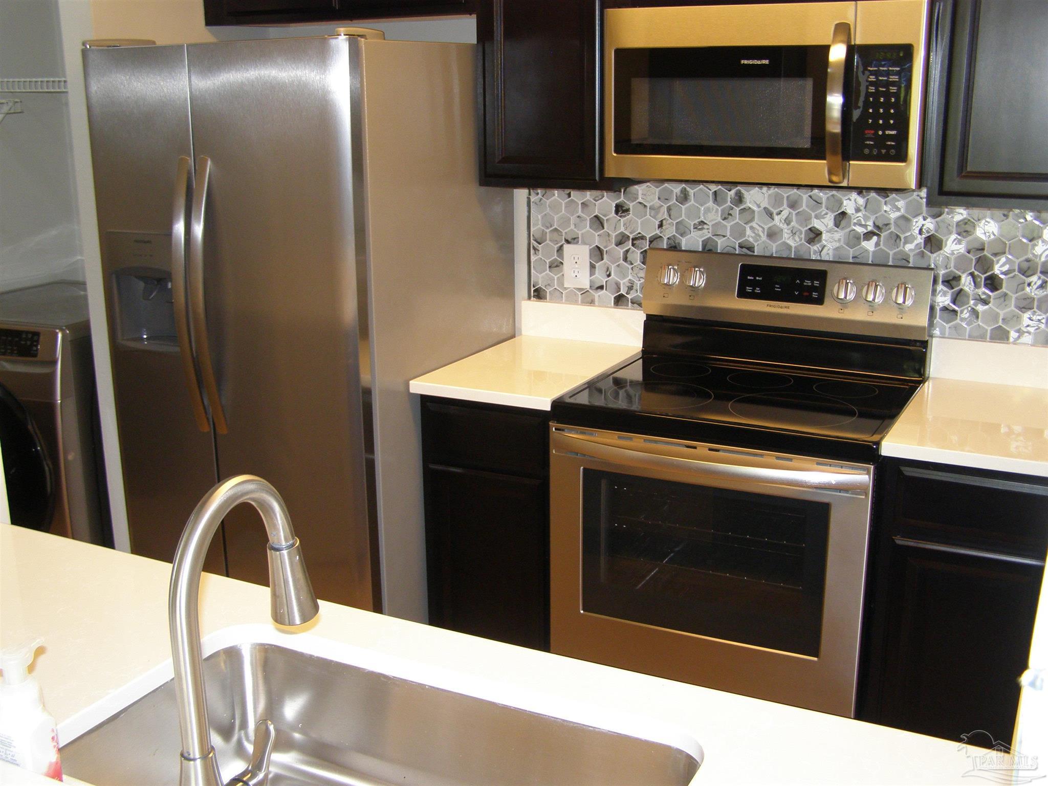 601 East Burgess Road, Unit E3 Pensacola, FL 32504 - Photo 8 of 19