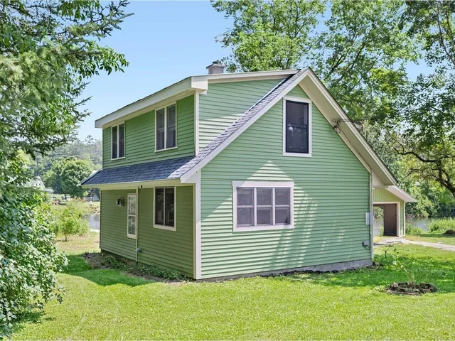 $330,000 | 90 Factory Street, East Montpelier, VT 05667