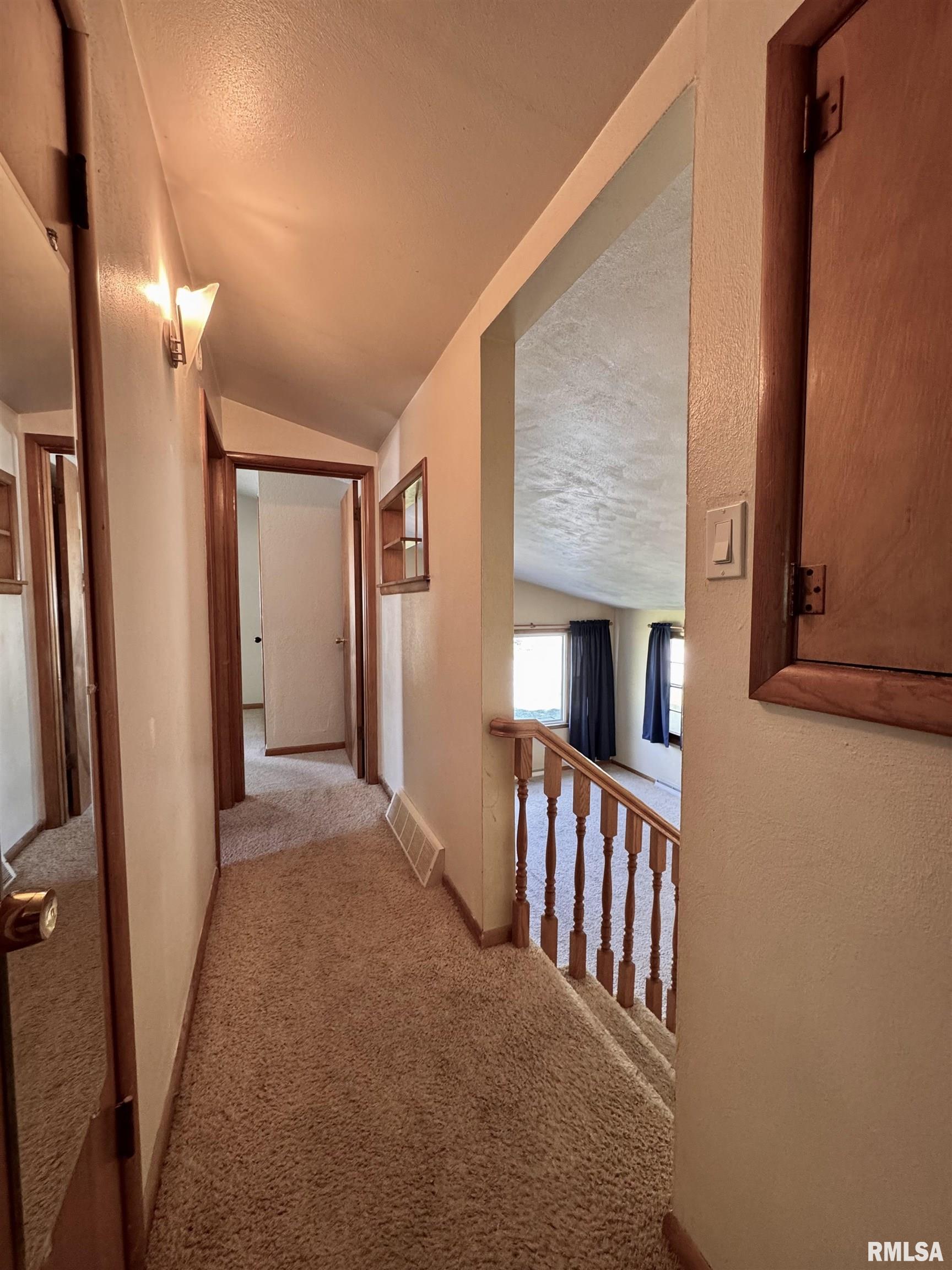 439 East Yeiser Street Macomb, IL 61455 - Photo 11 of 24