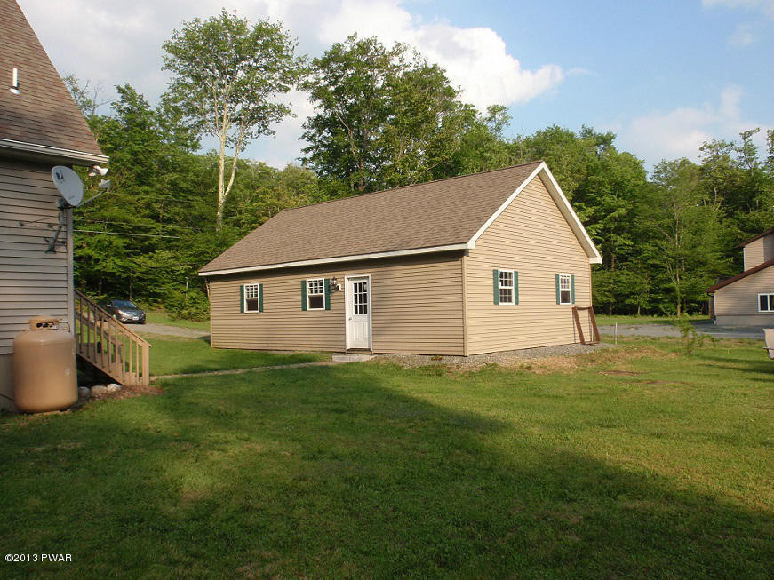 188 Sawmill Road Greentown, PA 18426 - Photo 5 of 29 Gallery Image 5