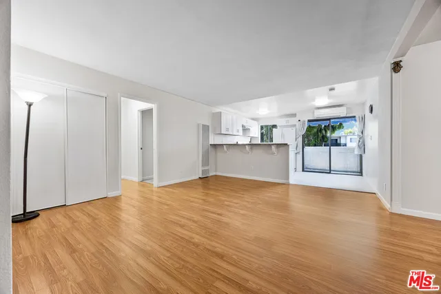 $600,000 | 18530 Hatteras Street, Unit 313, Tarzana, CA 91356