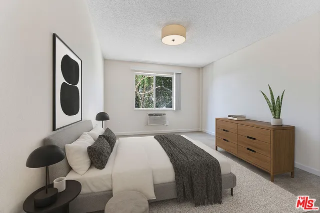 $600,000 | 18530 Hatteras Street, Unit 313, Tarzana, CA 91356