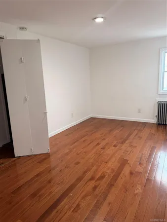 $2,900 | 153 Emporia Avenue, Unit 2, Elmont, NY 11003