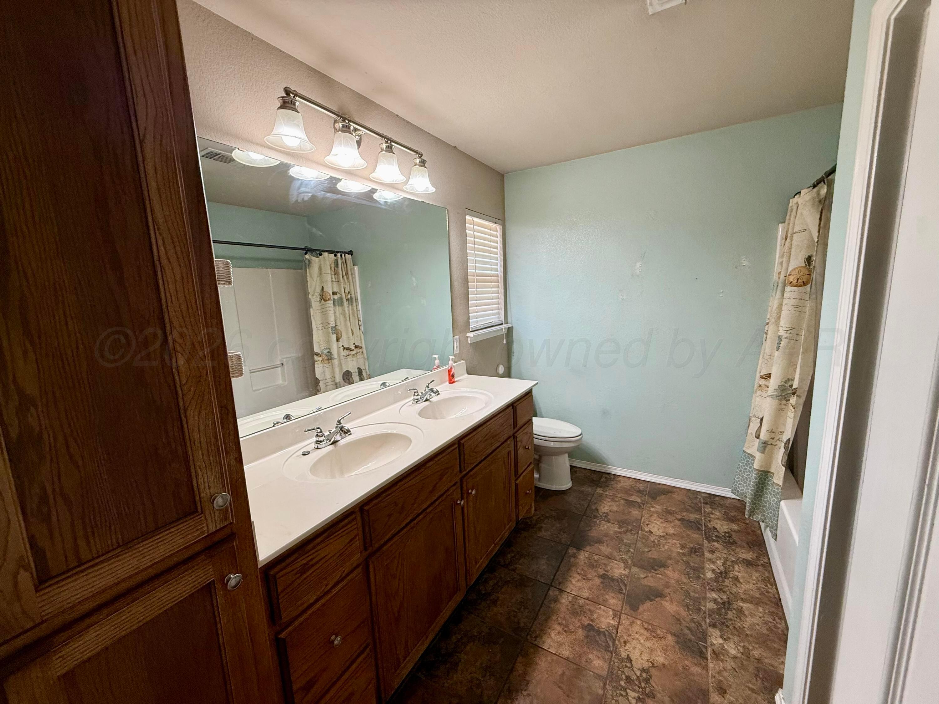 7006 Explorer Trail Amarillo, TX 79118 - Photo 12 of 24 Primary Bathroom