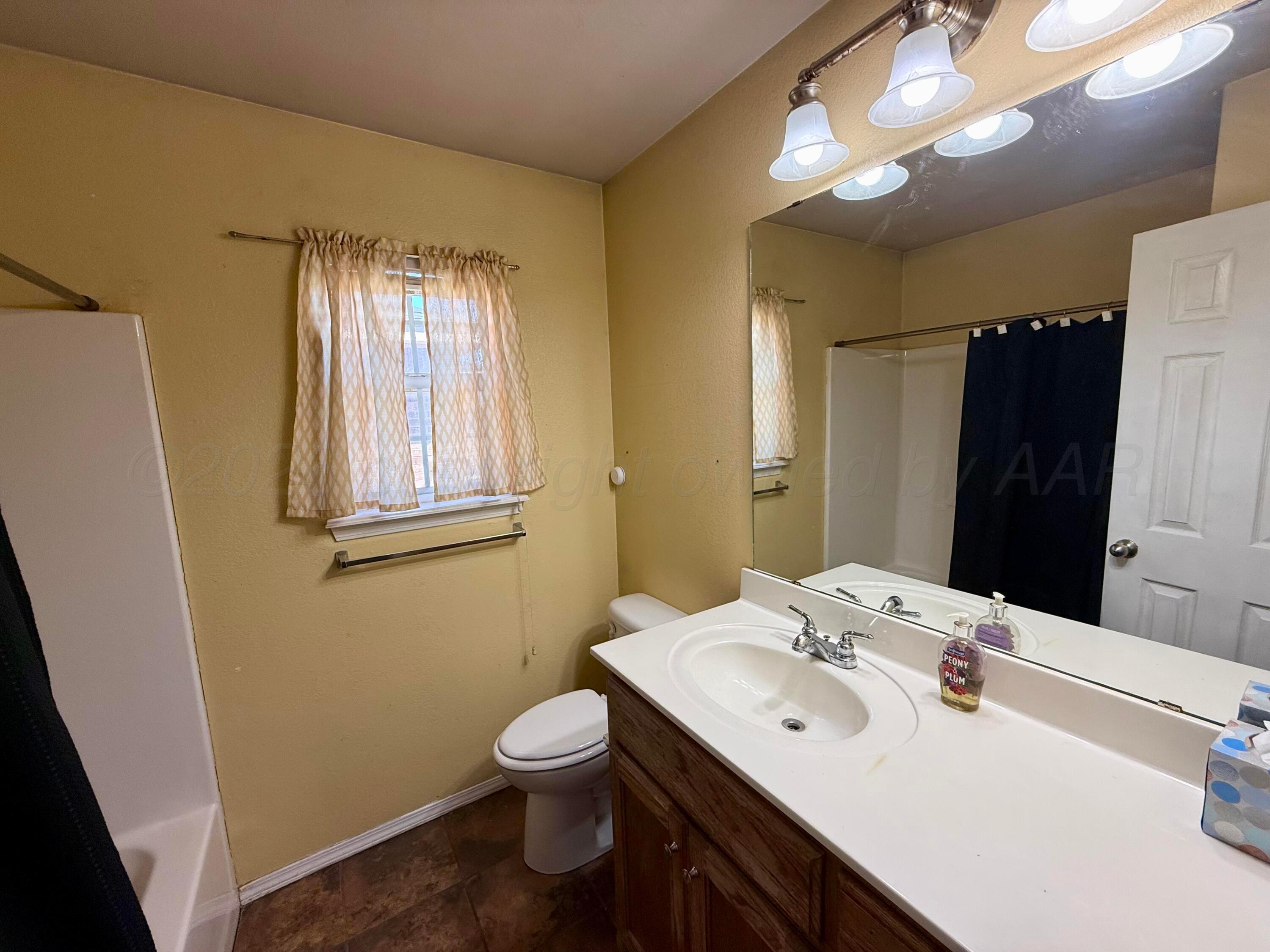 7006 Explorer Trail Amarillo, TX 79118 - Photo 18 of 24 2nd Bathroom