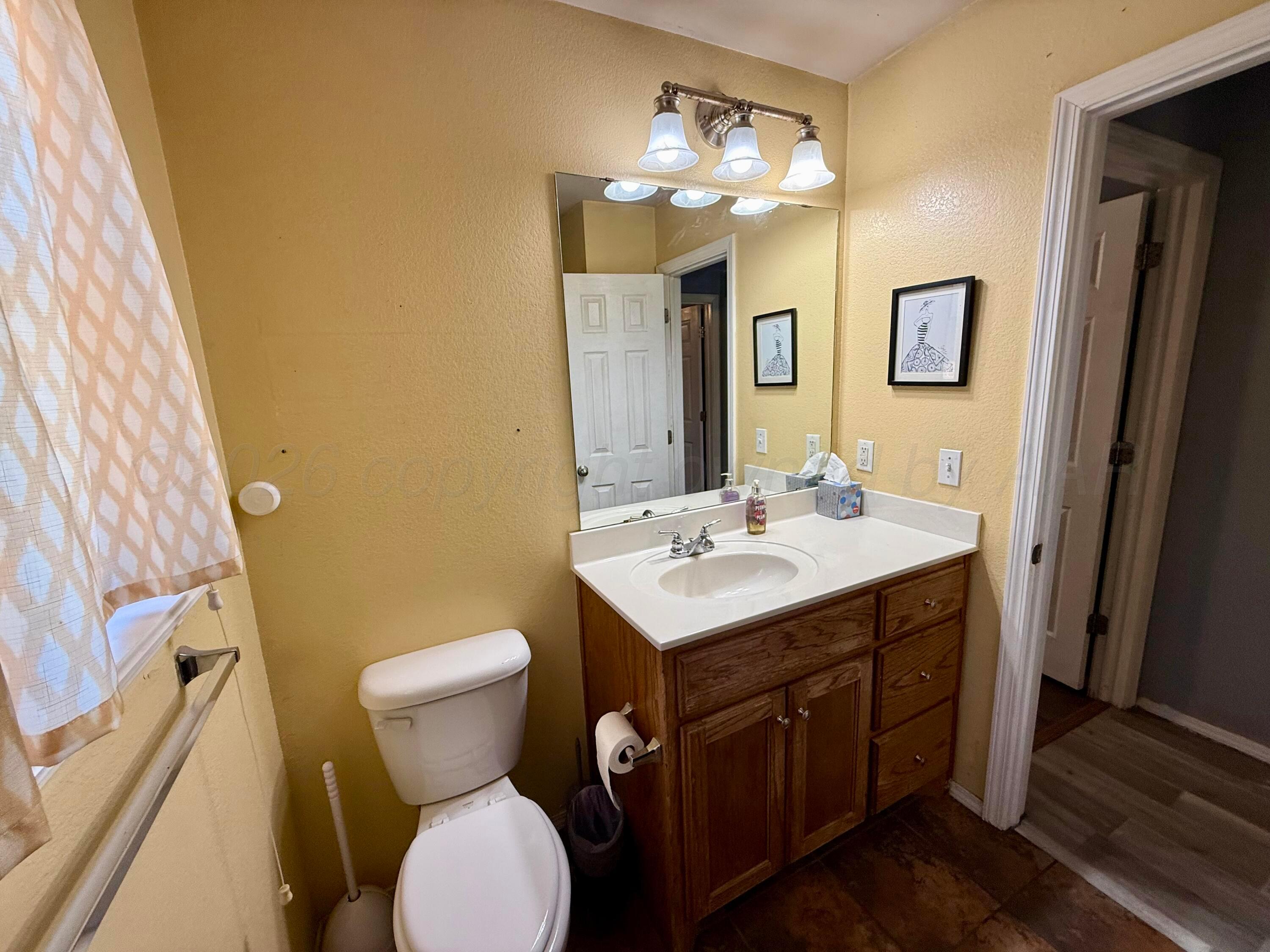 7006 Explorer Trail Amarillo, TX 79118 - Photo 19 of 24 2nd Bathroom