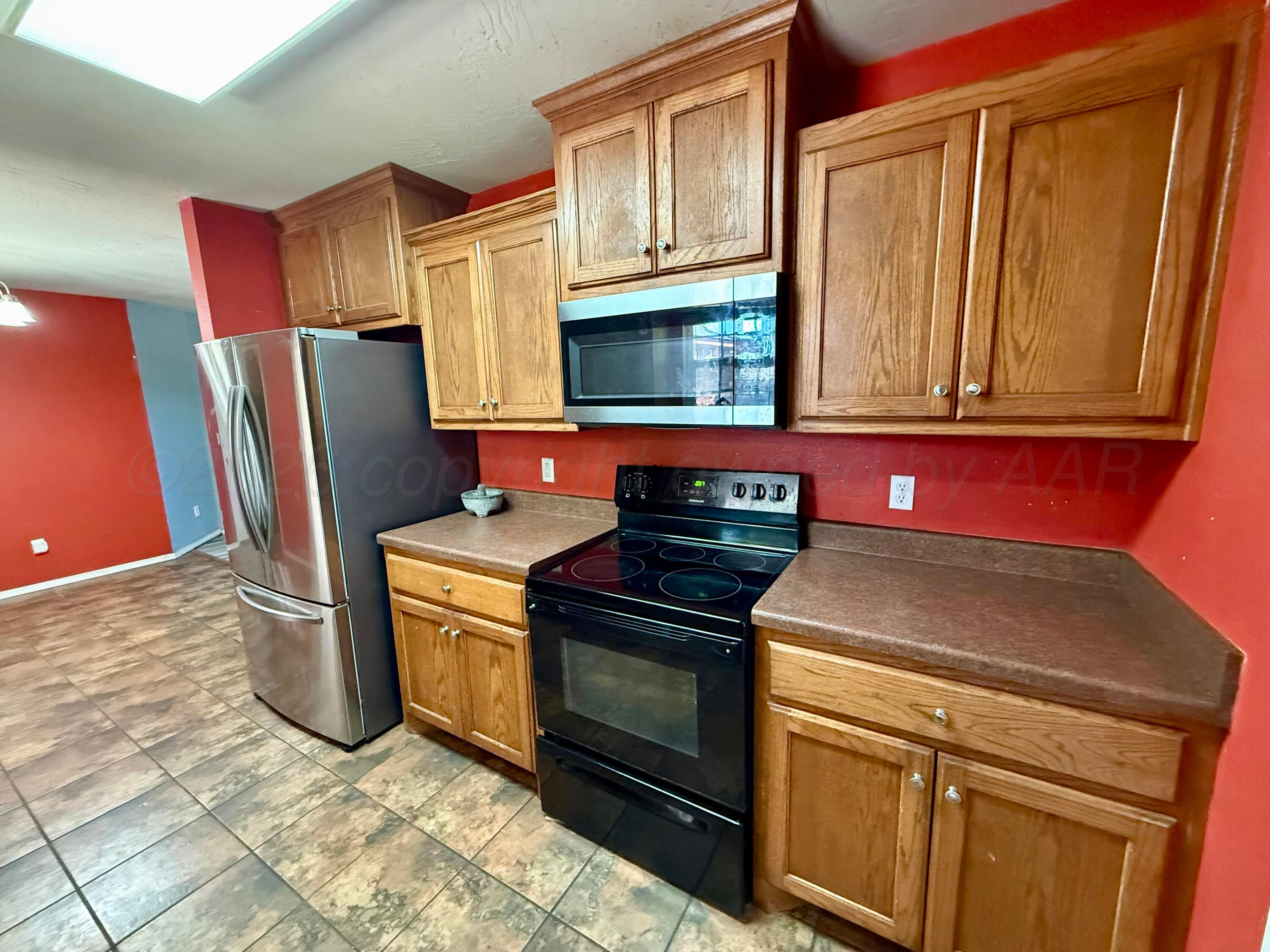 7006 Explorer Trail Amarillo, TX 79118 - Photo 5 of 24 Kitchen