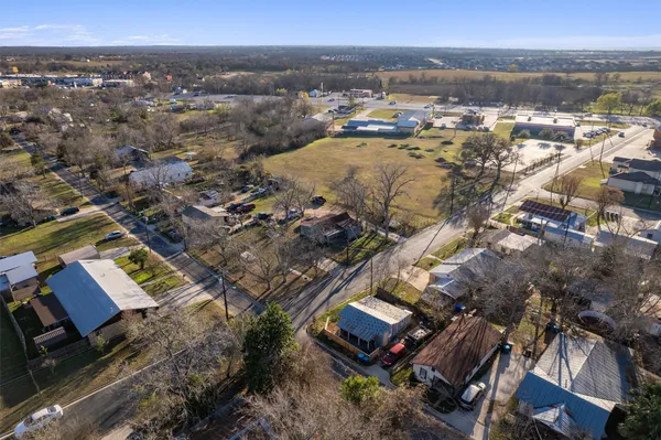 $149,900 | 503 West Alamo Street, Elgin, TX 78621