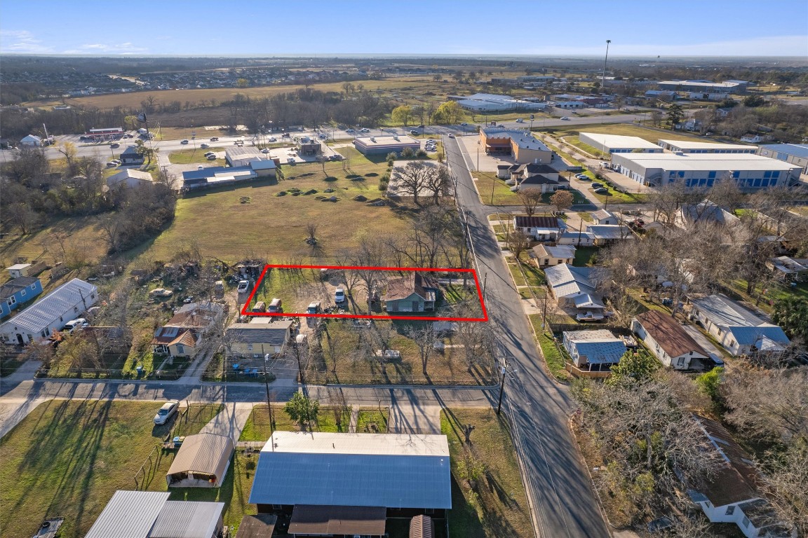 503 West Alamo Street Elgin, TX 78621 - Photo 2 of 15 a view of a city