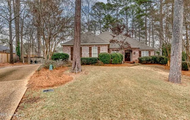 $390,000 | 102 North Valley Common, Madison, MS 39110
