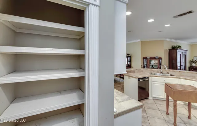 $390,000 | 102 North Valley Common, Madison, MS 39110