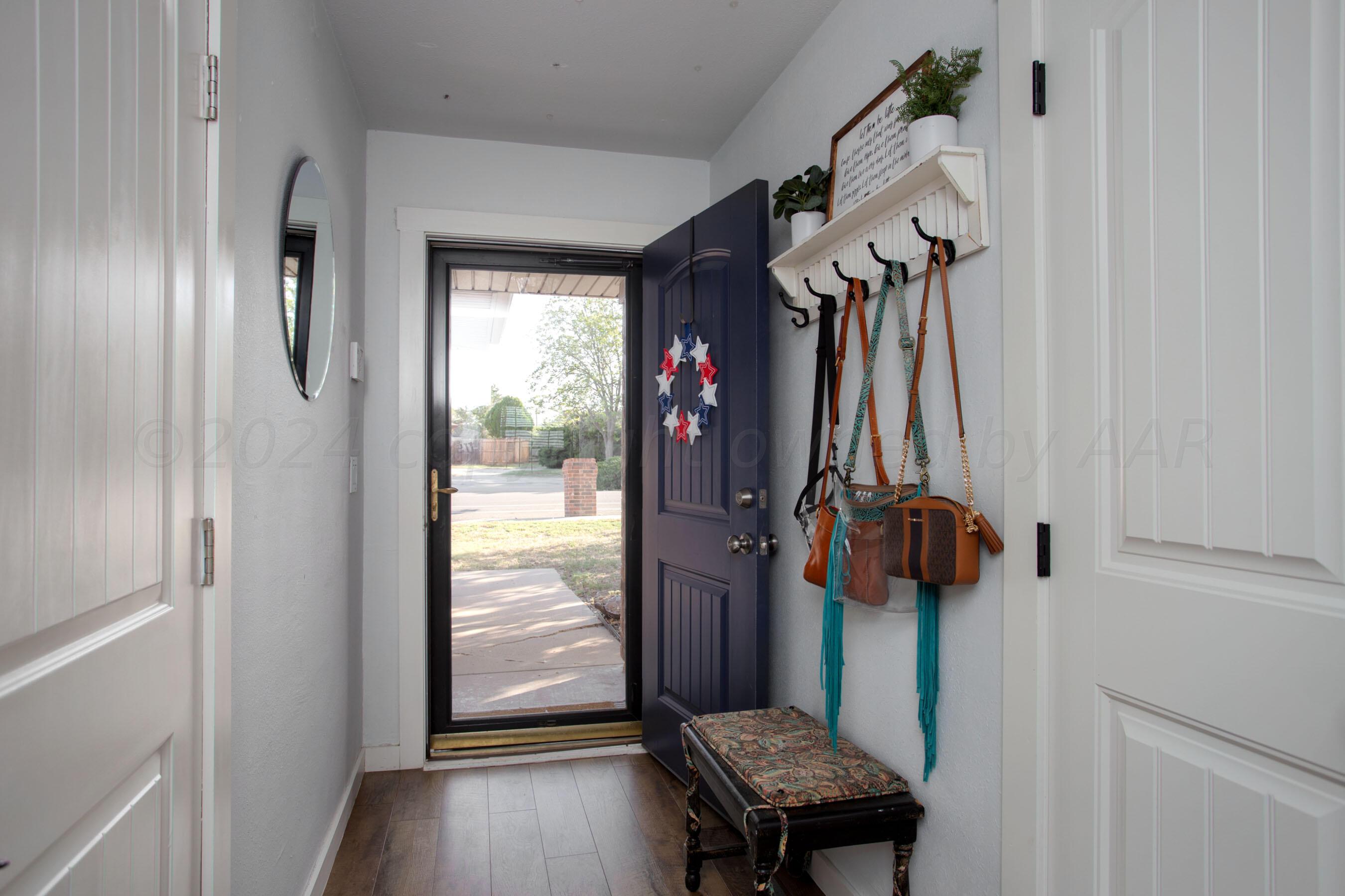 5109 Navajo Trail Amarillo, TX 79110 - Photo 4 of 29 a view of a front door
