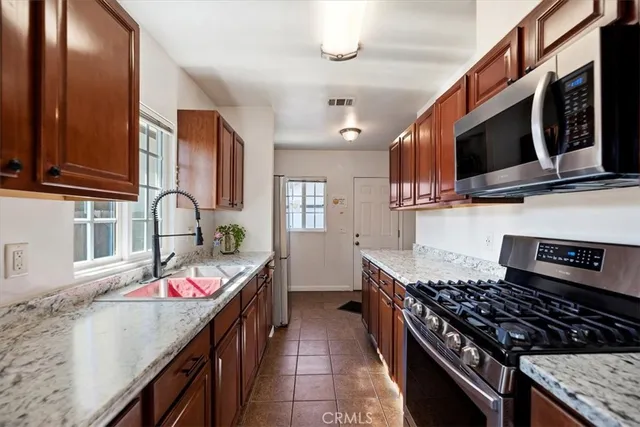 $649,999 | 10779 Barlow Avenue, Lynwood, CA 90262