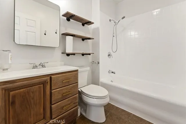 $649,999 | 10779 Barlow Avenue, Lynwood, CA 90262