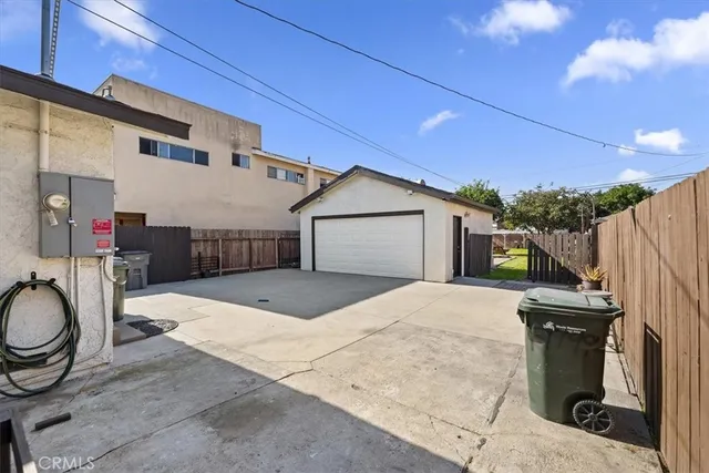 $649,999 | 10779 Barlow Avenue, Lynwood, CA 90262