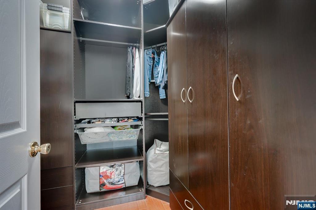 4506 Stonehedge Road, Unit 4506 Edison, NJ 08820 - Photo 34 of 48