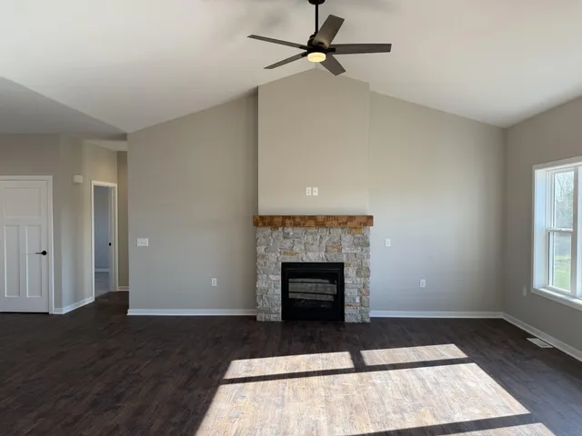 $429,900 | 202 Edgewater Court, Theresa, WI 53091