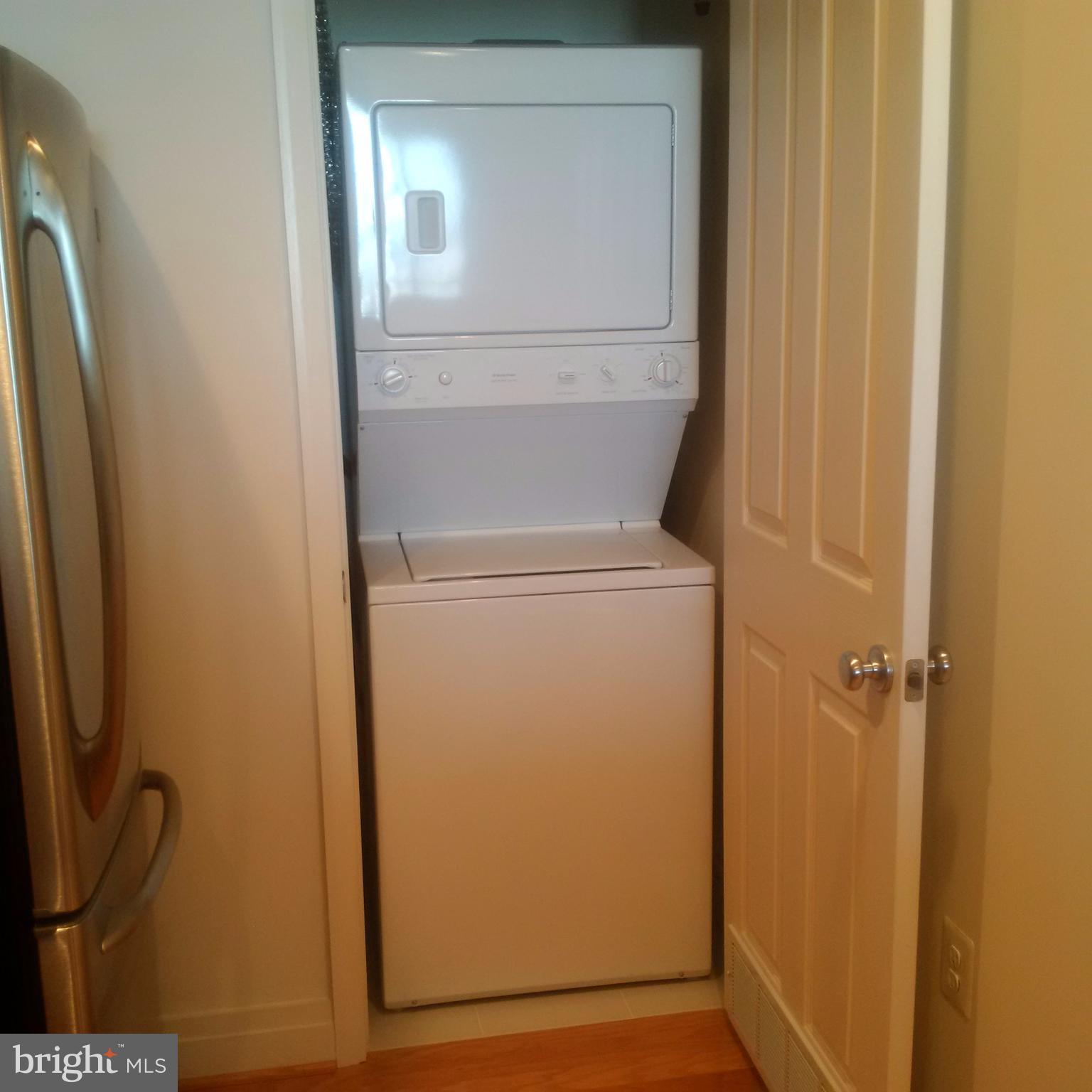 414 Water Street, Unit 3006 Baltimore, MD 21202 - Photo 14 of 14 Stacked WD