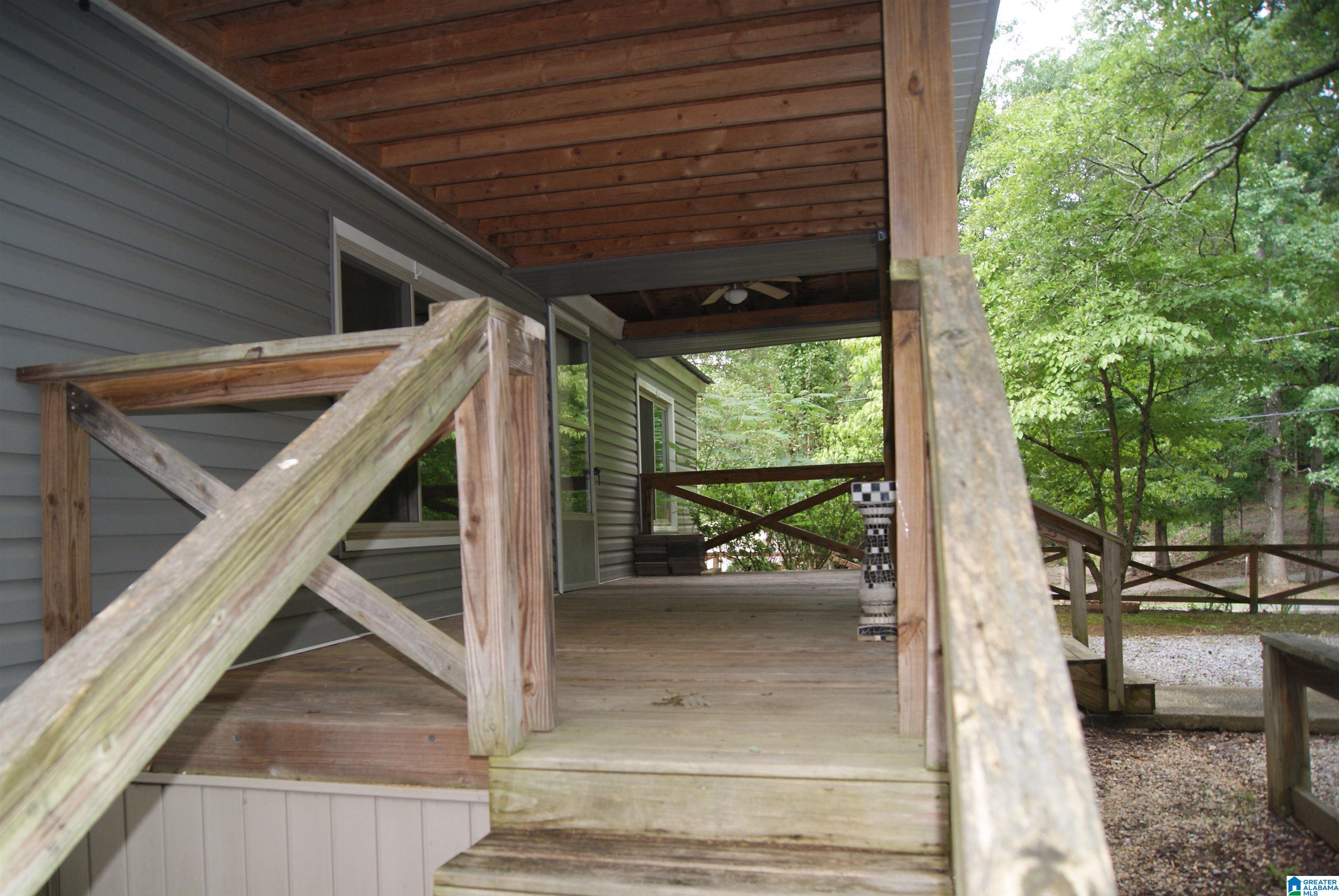 261 Highway 437 Sterrett, AL 35147 - Photo 6 of 32