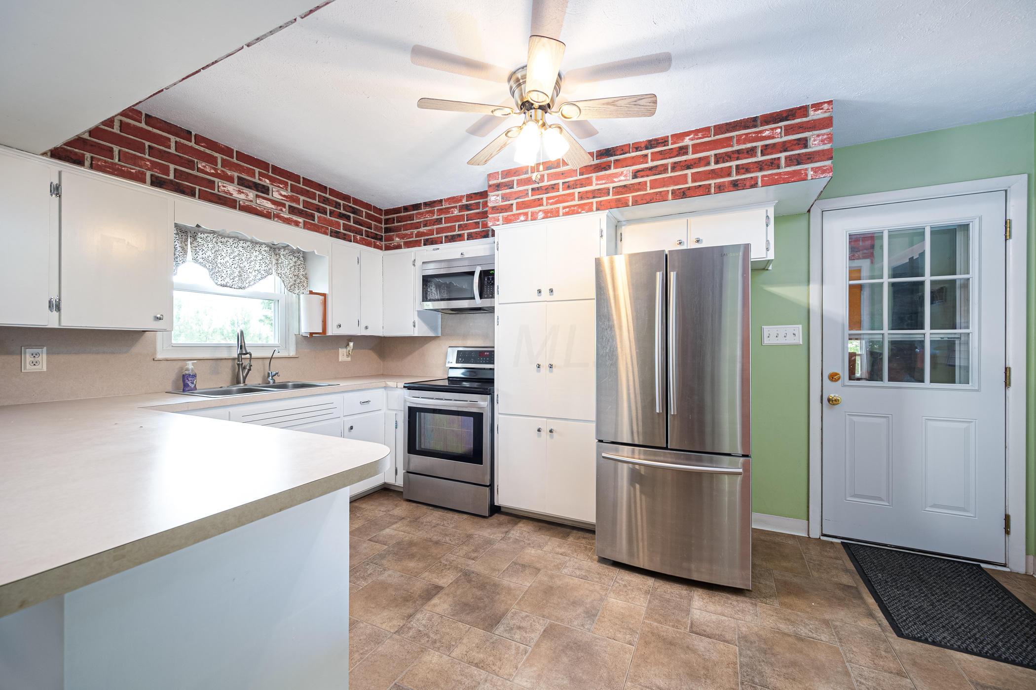 7020 Basil Road Northwest Baltimore, OH 43105 - Photo 17 of 45