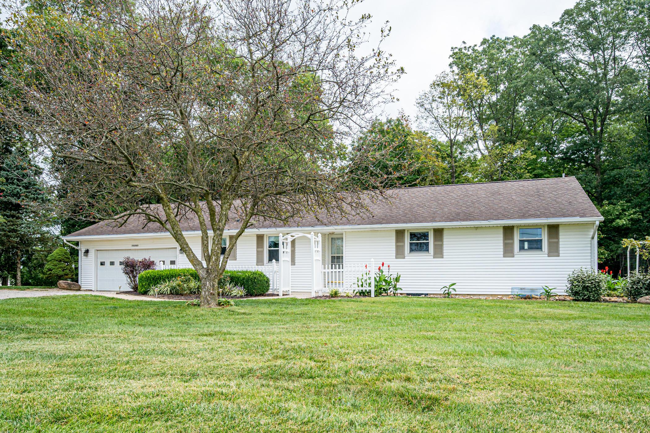7020 Basil Road Northwest Baltimore, OH 43105 - Photo 3 of 45