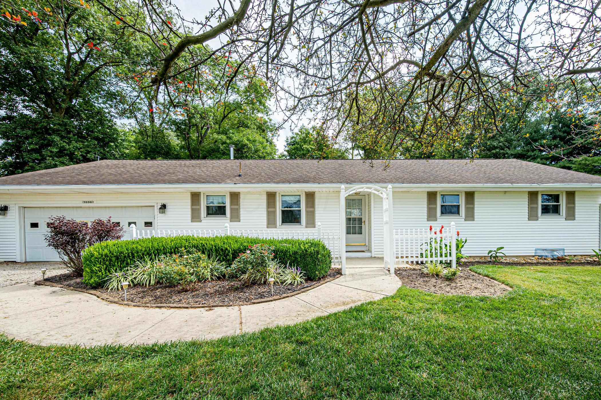 7020 Basil Road Northwest Baltimore, OH 43105 - Photo 4 of 45
