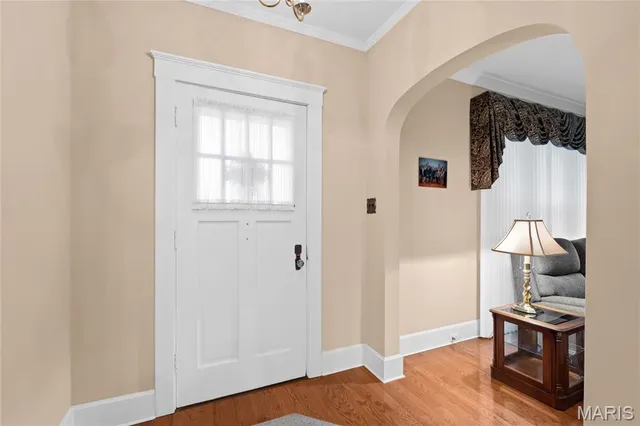 $214,900 | 427 South Douglas Avenue, Belleville, IL 62220